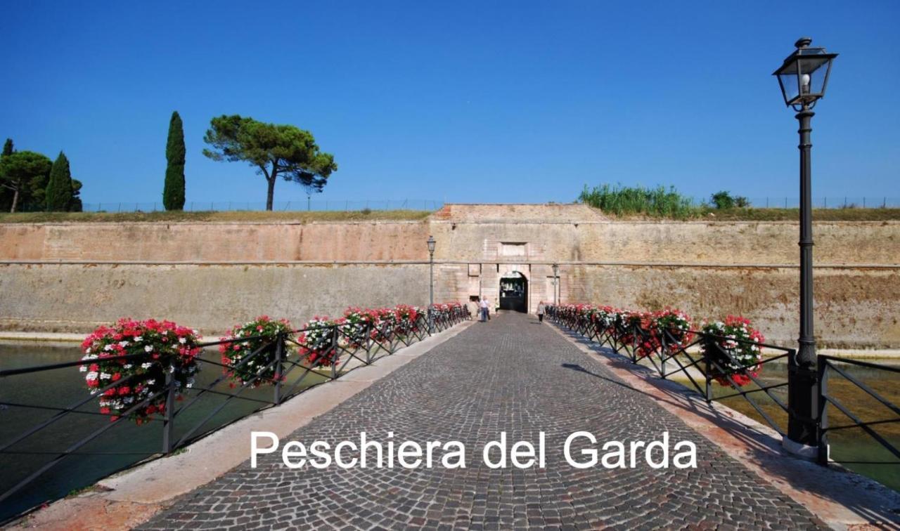 Appartamento "Il Vicolo" Peschiera del Garda Bagian luar foto