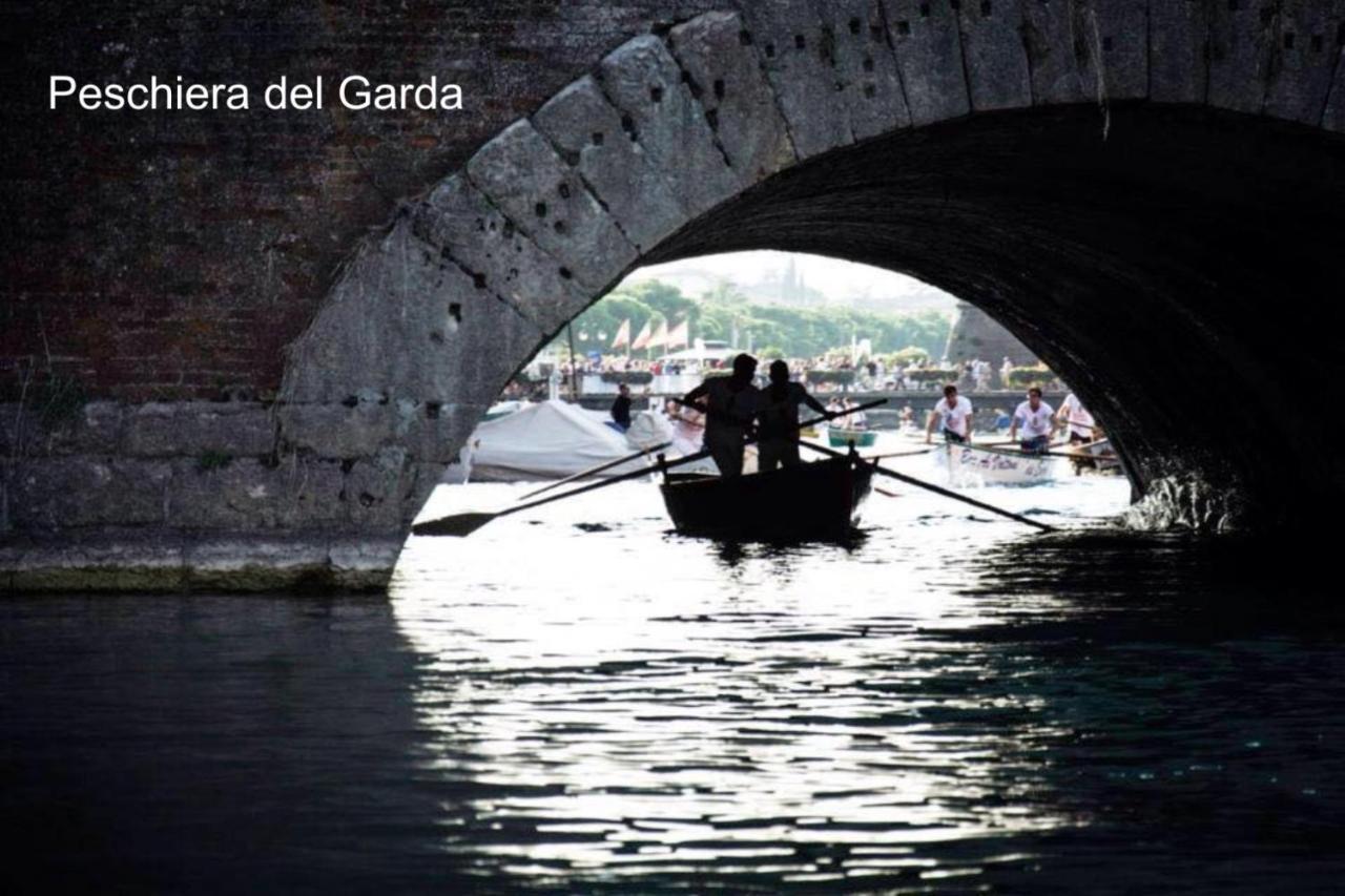 Appartamento "Il Vicolo" Peschiera del Garda Bagian luar foto