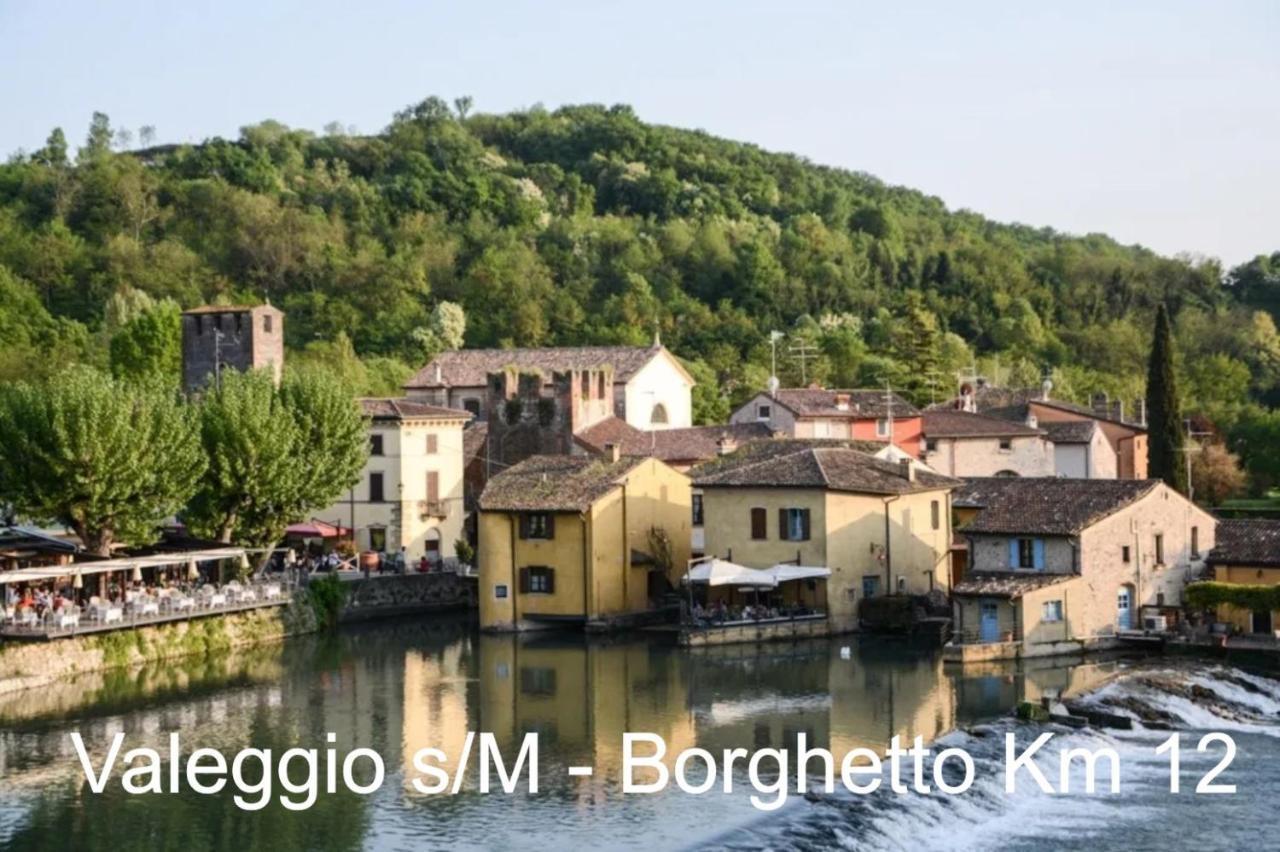 Appartamento "Il Vicolo" Peschiera del Garda Bagian luar foto