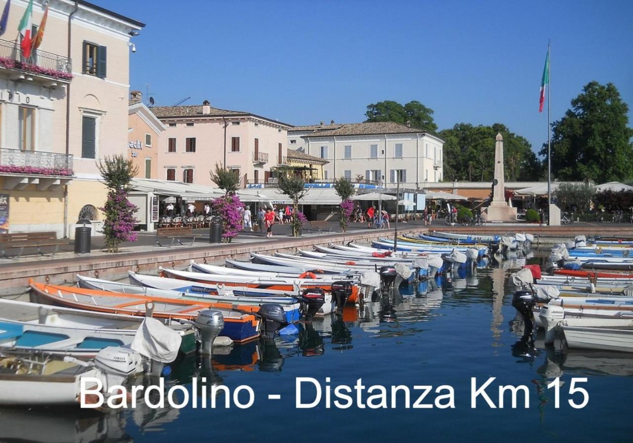 Appartamento "Il Vicolo" Peschiera del Garda Bagian luar foto